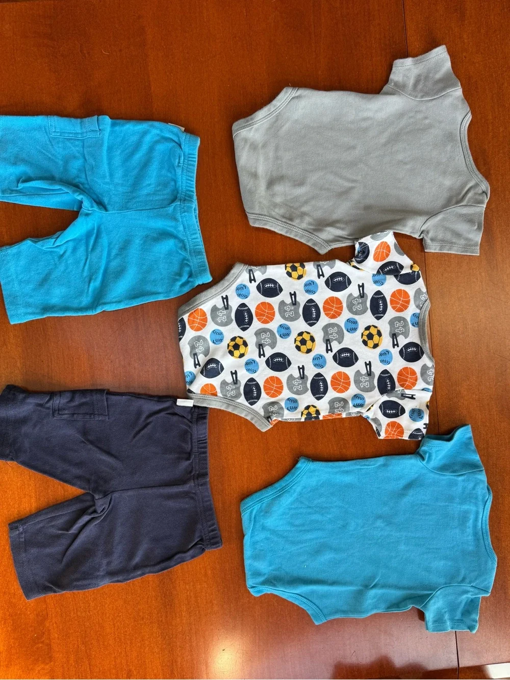 Lamaze Baby Boy 0-3M 5 Piece Sports Bodysuit & Pants Outfit Set Football